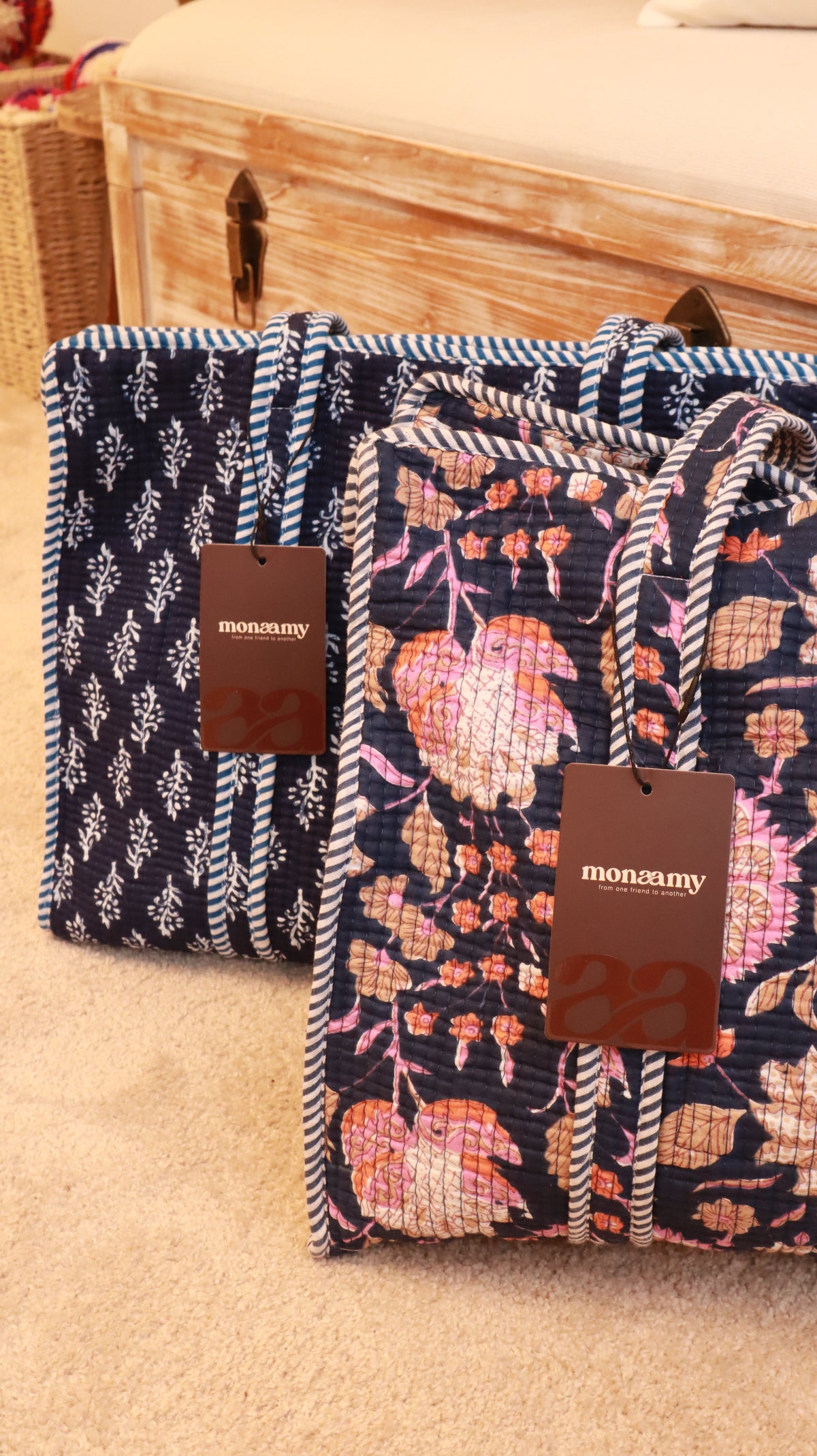 Carryalls by monaamy